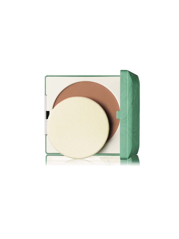 Clinique Stay matte sheer pressed powder 